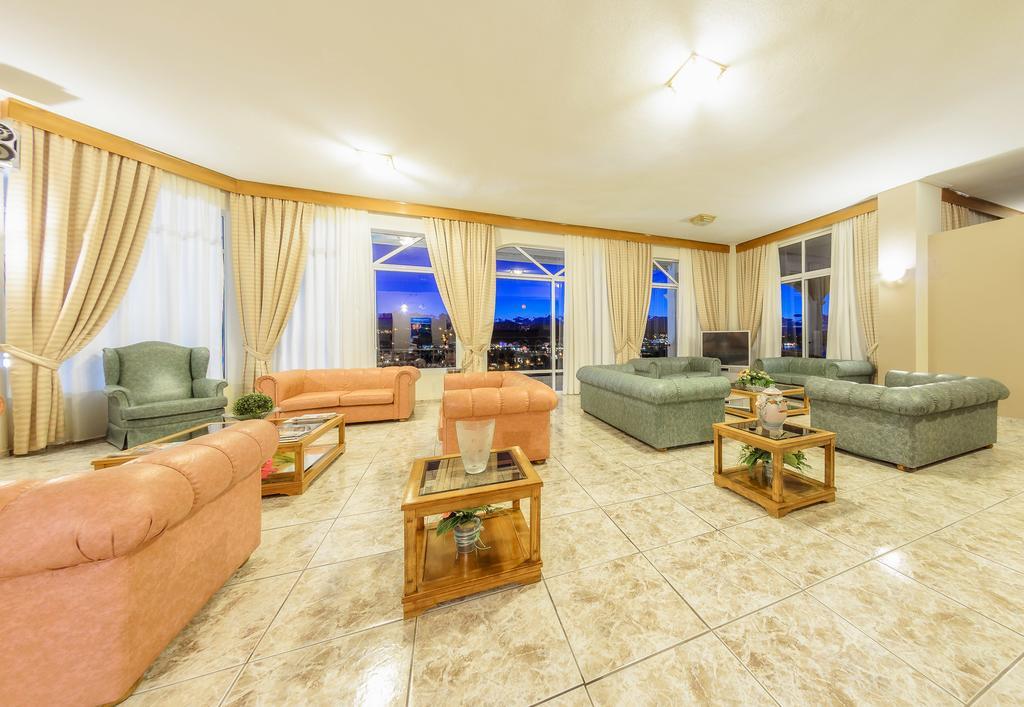 Ξενοδοχείο με διαμερίσματα Zante Palace Τσιλιβί