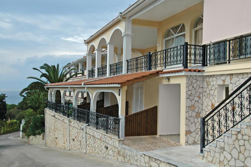 Zante Palace Ξενοδοχείο με διαμερίσματα 3*