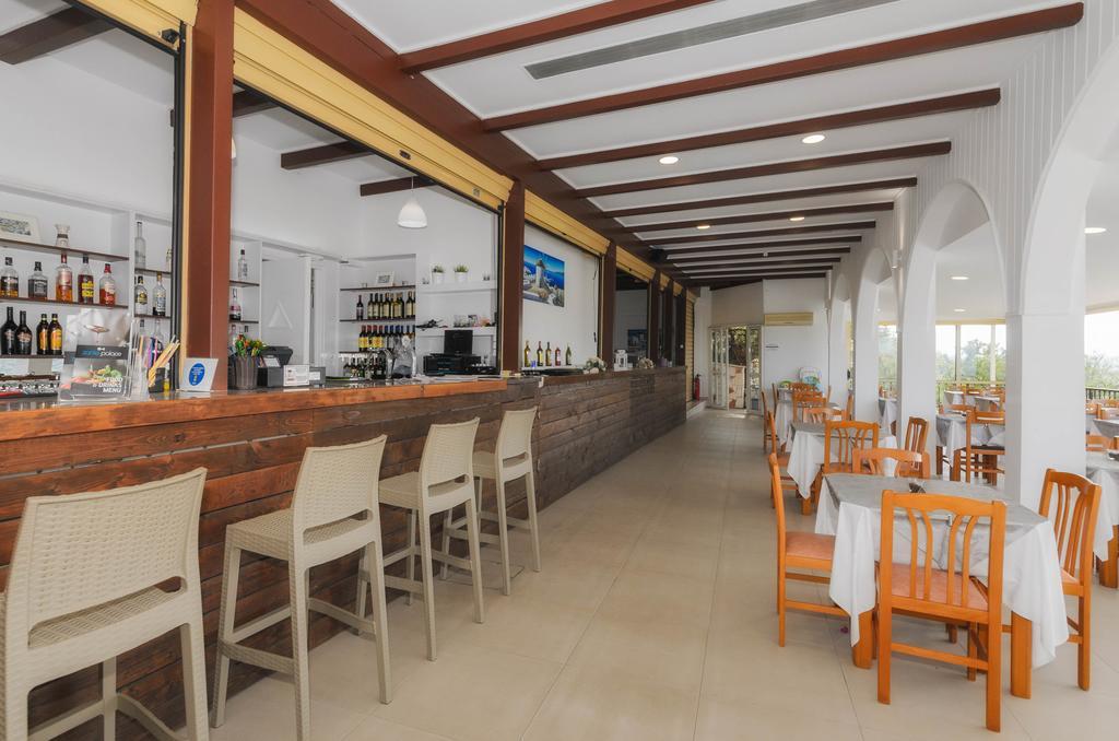 Ξενοδοχείο με διαμερίσματα Zante Palace Τσιλιβί