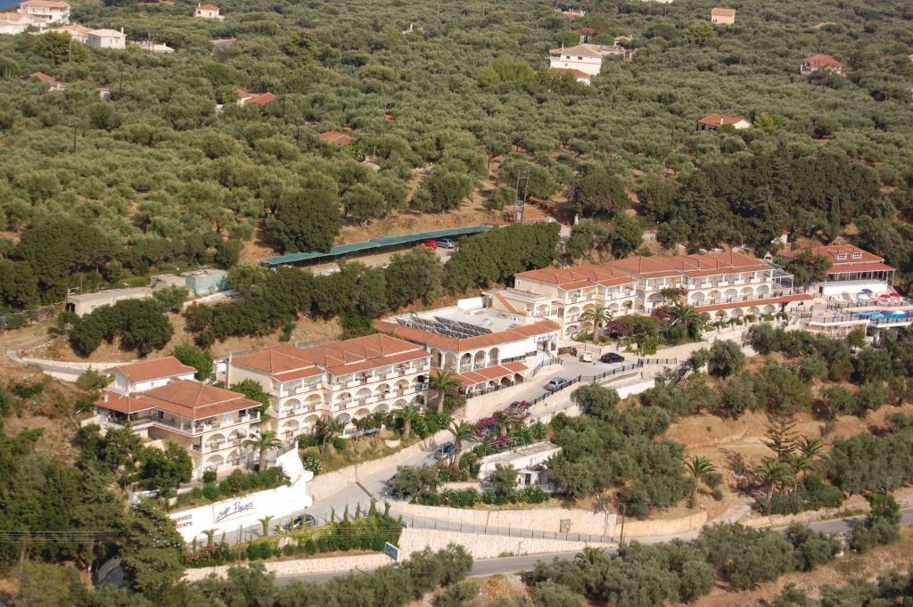 Zante Palace 3* טסיליבי